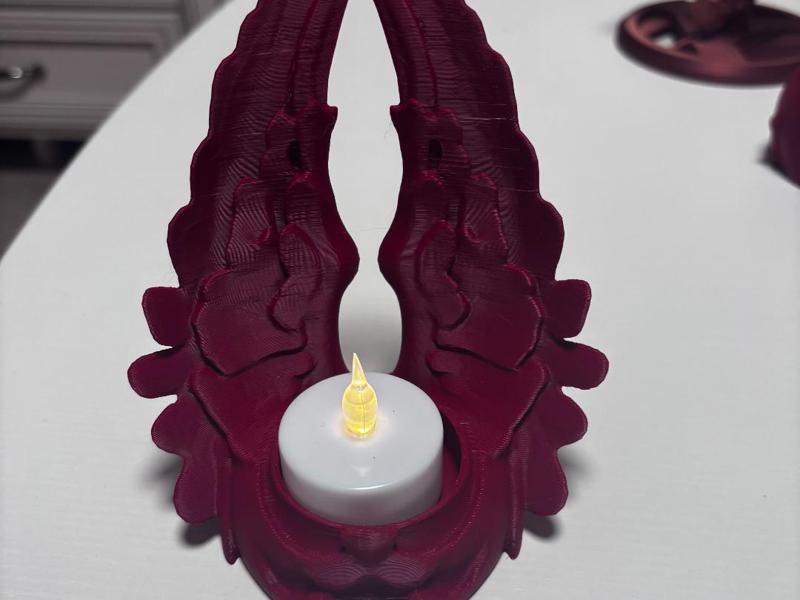Valentine day themed led tealight holder