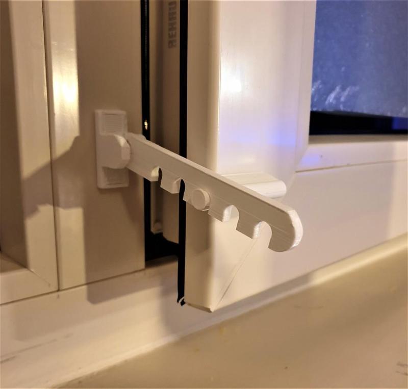 Window Holder - Only need double-sided tape