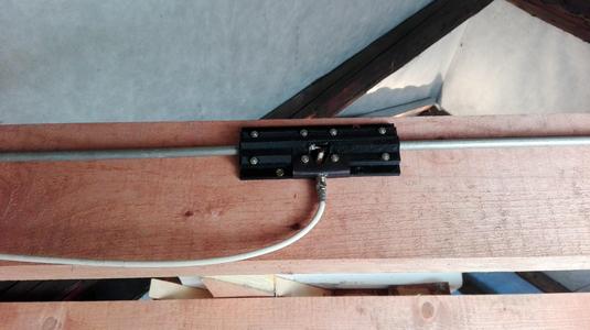 FM antenna joint holder mount / Montážny spojovací držiak FM antény