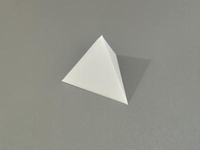 Simple painter's pyramid - only around 2g!