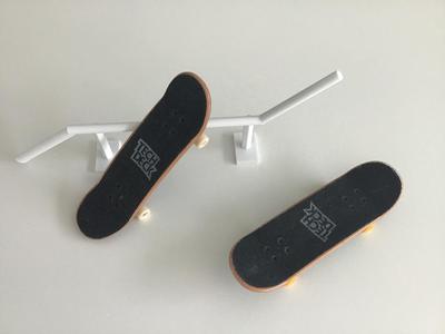 fingerboard rail