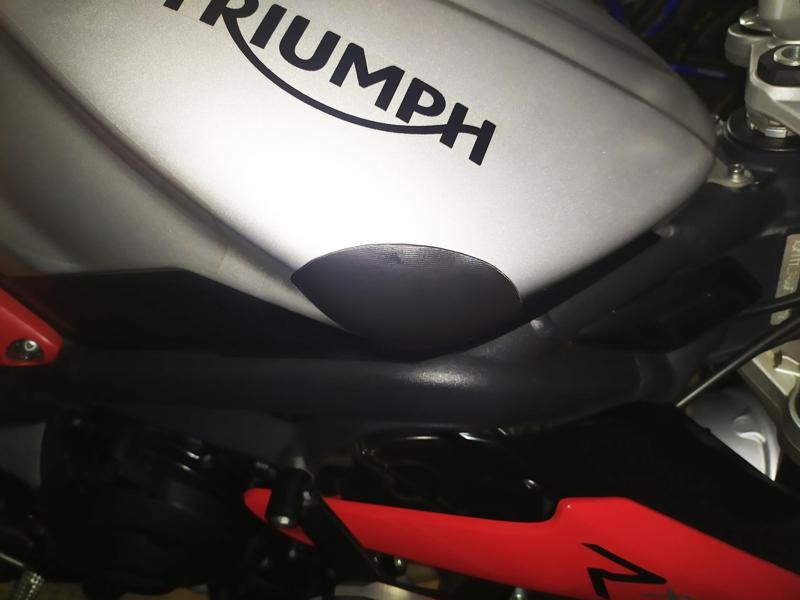 Triumph street triple 675 / 765 / Daytona - Tank slider / protector