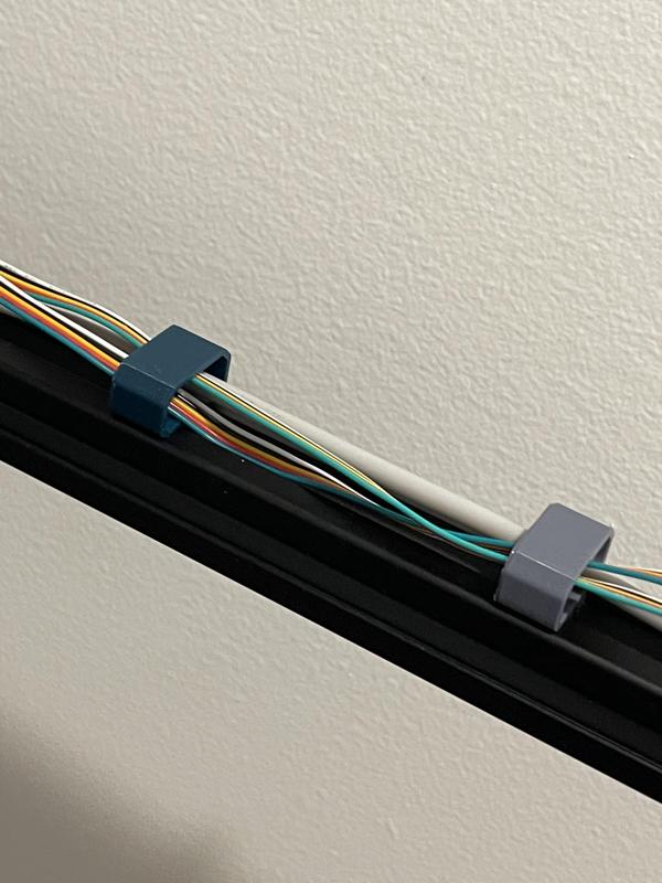 Scalable Cable Organizer