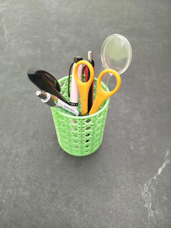 Pen holder