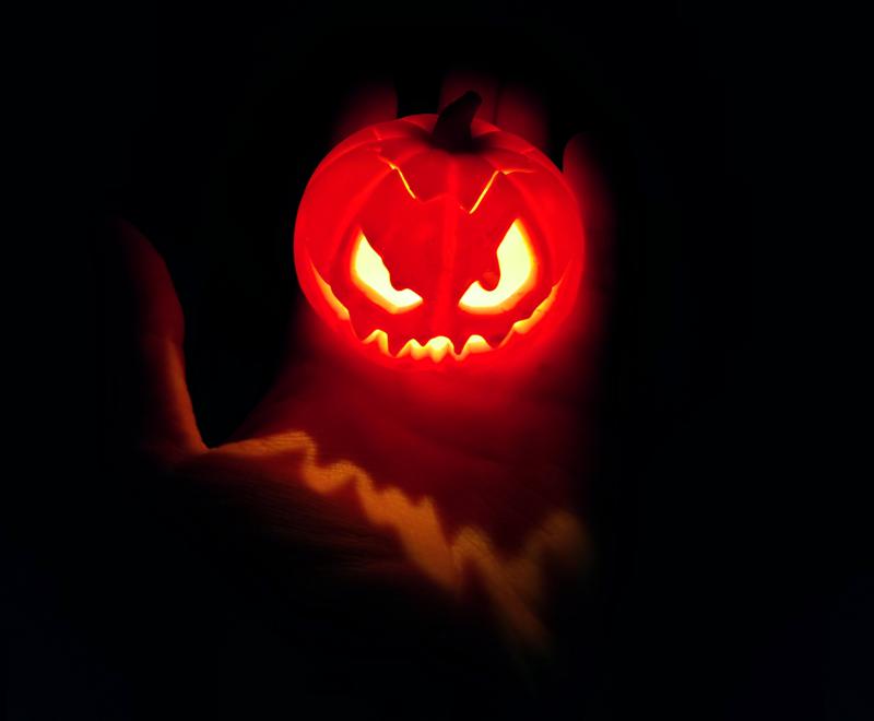 Light up Pumpkin from damien dozias.