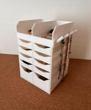 Jewellery storage