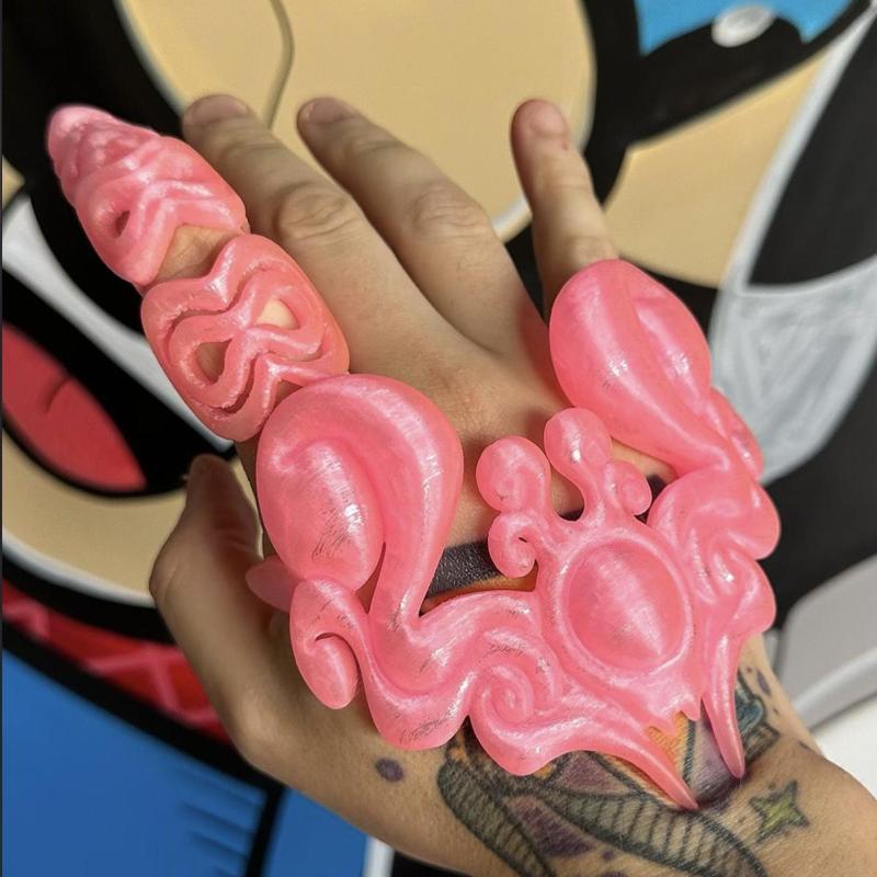 IVE 아이브 'Accendio' - Hand "organic" accessories