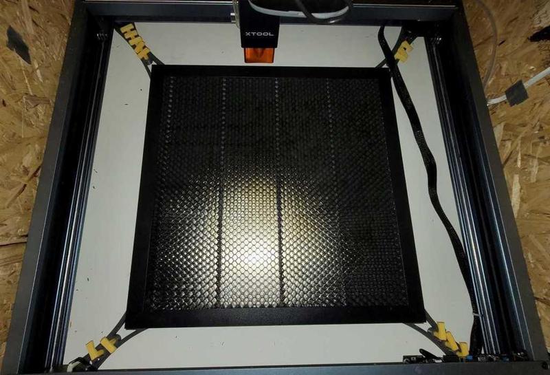 xTool D1 Alignment for Honeycomb 400 x 400