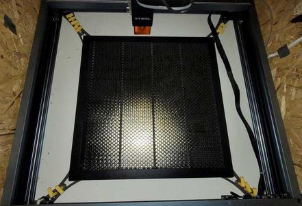 xTool D1 Alignment for Honeycomb 400 x 400