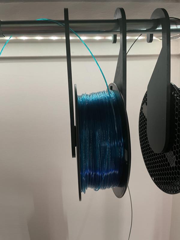 Closet Rod Filament Hanger 3in