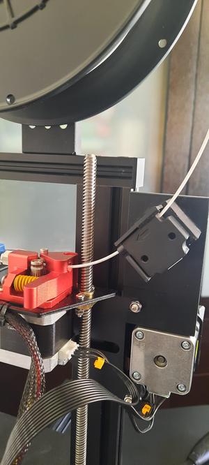Ender 3 V2 Run out sensor without screws or bolts