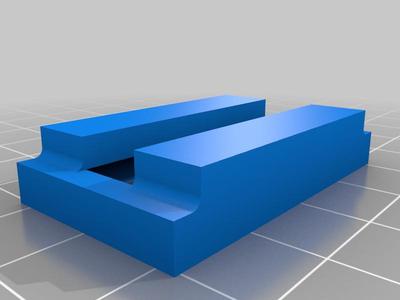 Toilet seat mounting bracket