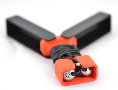 butterfly knife earbud holder