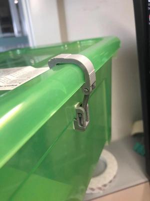 IKEA Samla Lid Clip with attached hinge linkage