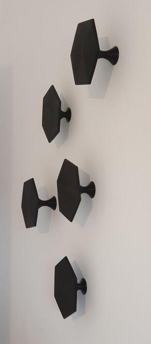 Hexagon wall hanger
