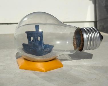 3Dbenchy in bulb   