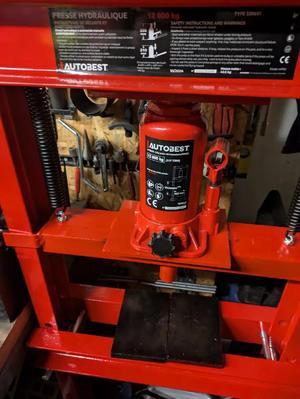 MOLETTE PRESSE HYDRAULIQUE 12 T AUTOBEST   