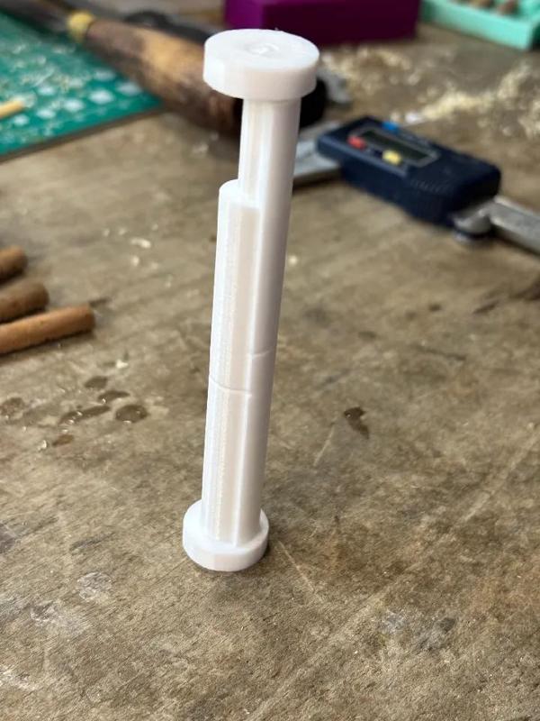 Oboe/English horn reed easel   