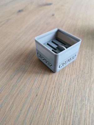 Gridfinity stackable batterystorage (CR2032)   