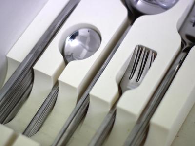 Silverware tray