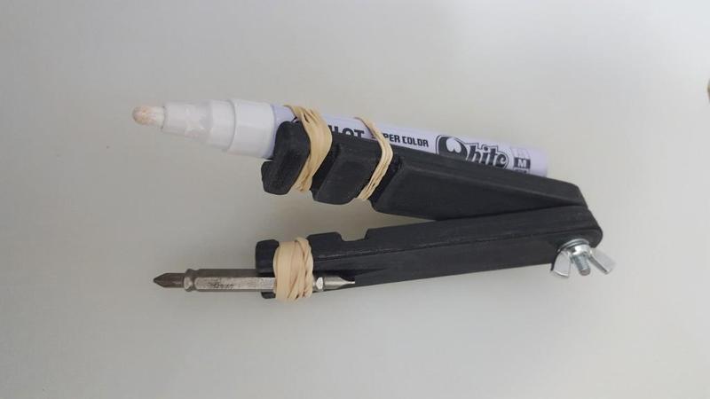 Poor man's rubber band compass