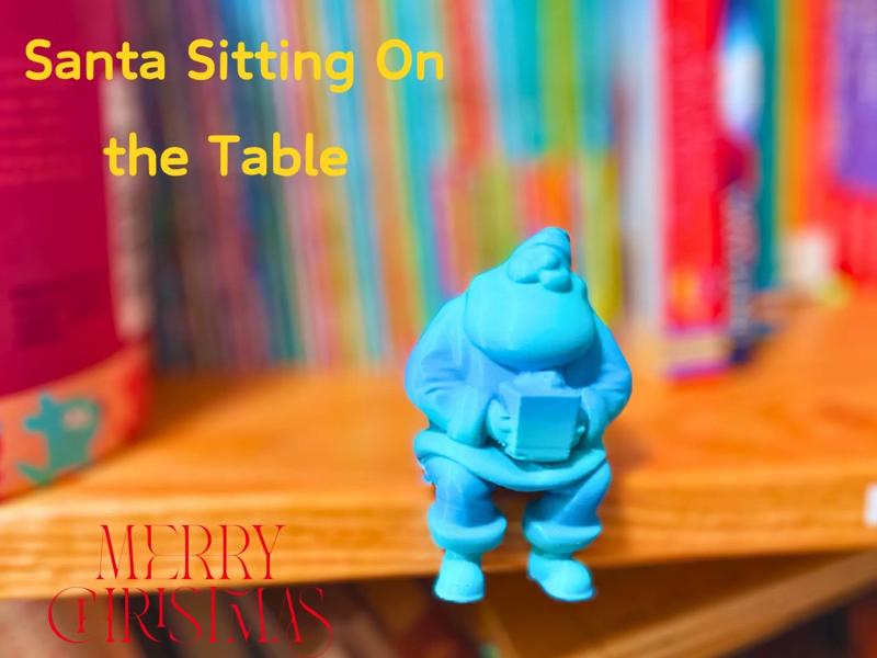 Santa Claus on Bookshelf_Office/Desk Ornament