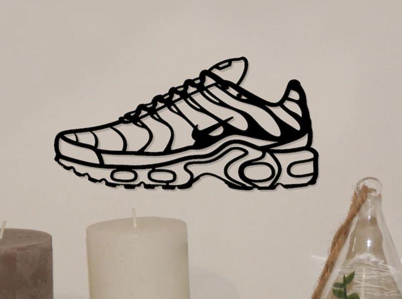 Nike TN wall