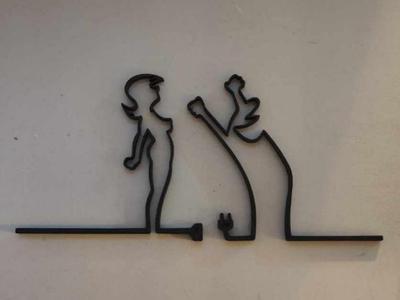 La Linea (The Line) (Girl)