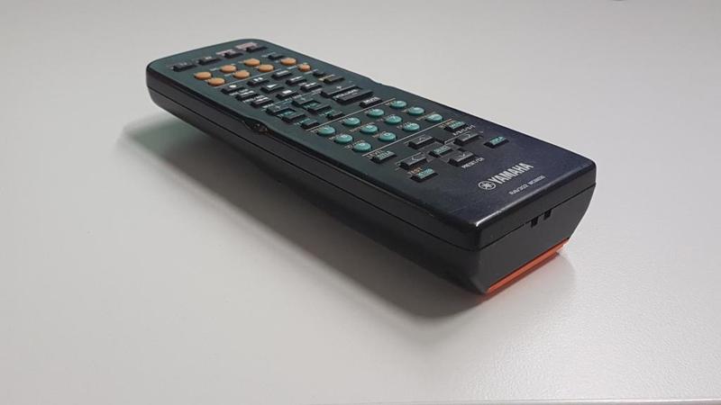 Yamaha RAV302 battery cover