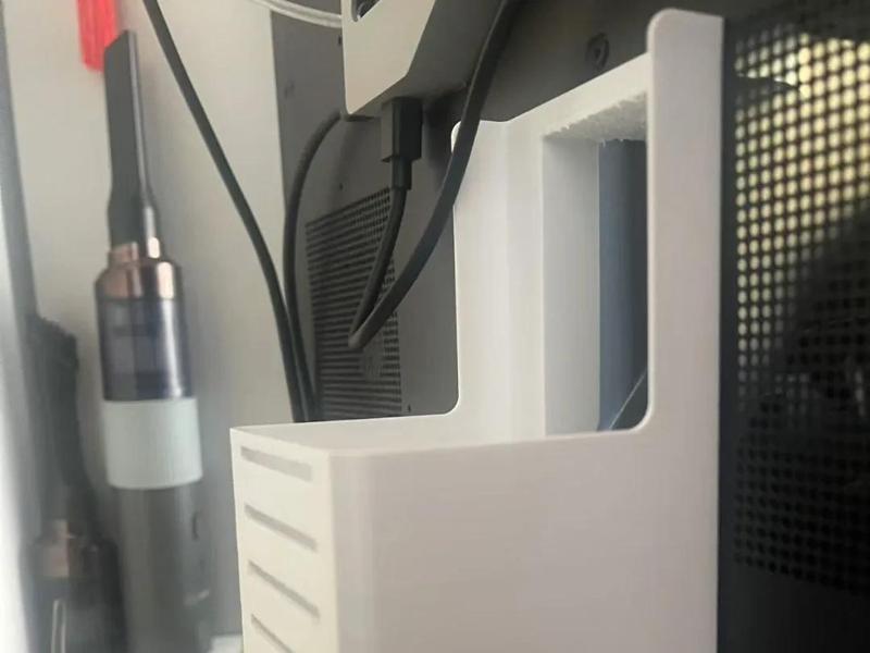 P1 X1 dedicated waste bin for filament, no screws or magnets needed, simply snaps in place