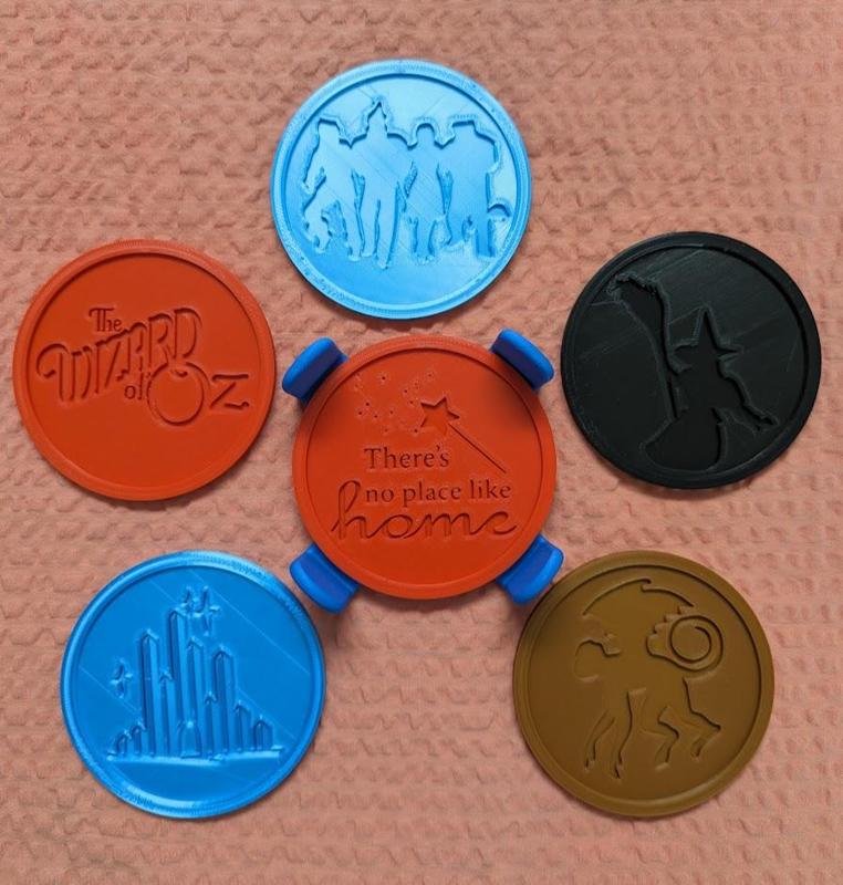 Wizard of Oz Set of 6 Coasters w/holder (holds 6)