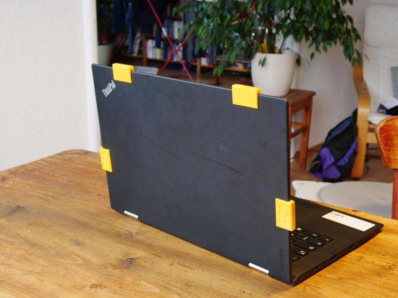 Clip mount for Privacy filter (matches Thinkpad Yoga X1 - 2nd Gen)