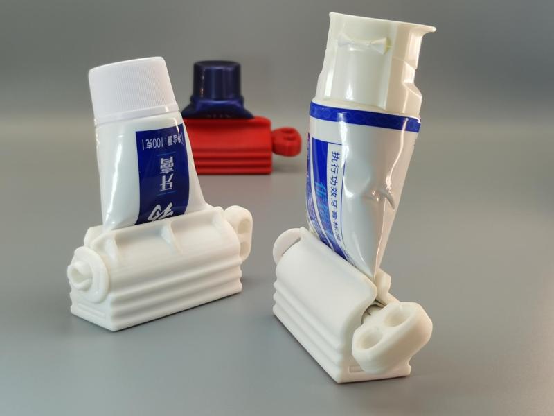 Toothpaste Squeezer