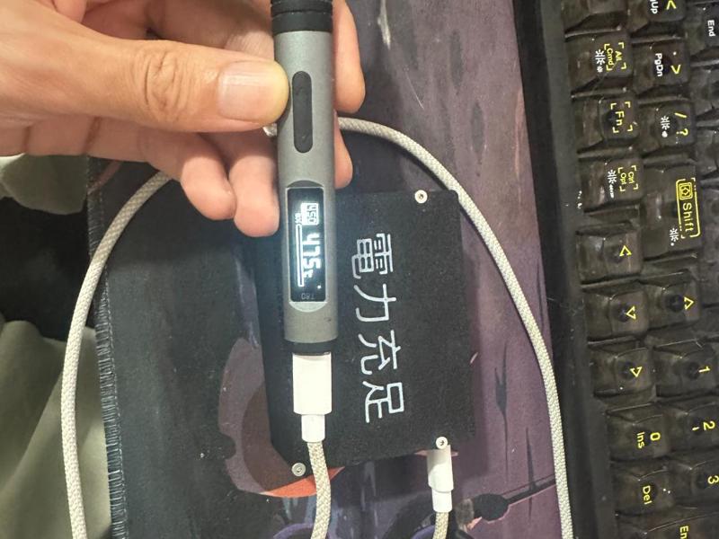 Fast charging + screen, power bank (21700*2) 10000 mAh