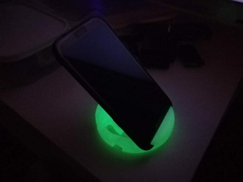 smartphone stand