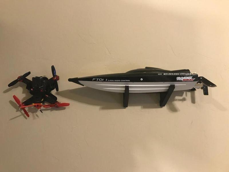 R/C Boat Wall Hanger