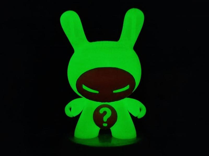 Thinker - Bunny Art Toy