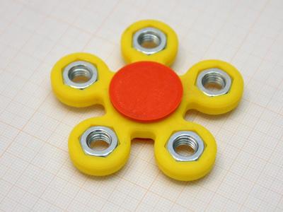 Flower Like Fidget With M8 Nuts