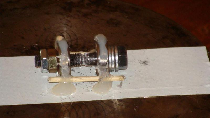 Improvised hot glue hobbing jig