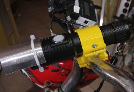 Bike lamp mount clamp