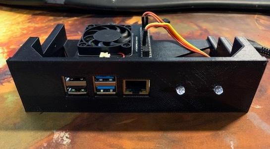 Raspberry Pi 3 & 4 Drive Bay Mount/Case - Remix