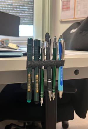 Pen holder (Desk)