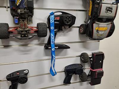 RC car wall mount 1/24, 1/18, 1/16 scale