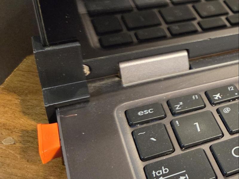 Laptop Screen Support Brackets