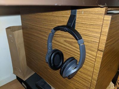 Headphone Hanger - Wall Mounted