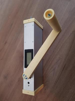 Hand-Crank Generator Supercapacitor