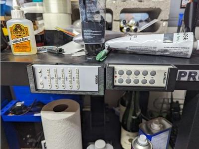 KODA LED light remote holder