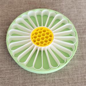 Flower soap or sponge dish