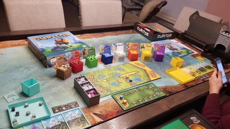 Cubitos Board Game Organizers