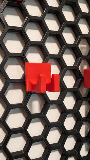 Honeycomb wall small mallet holder